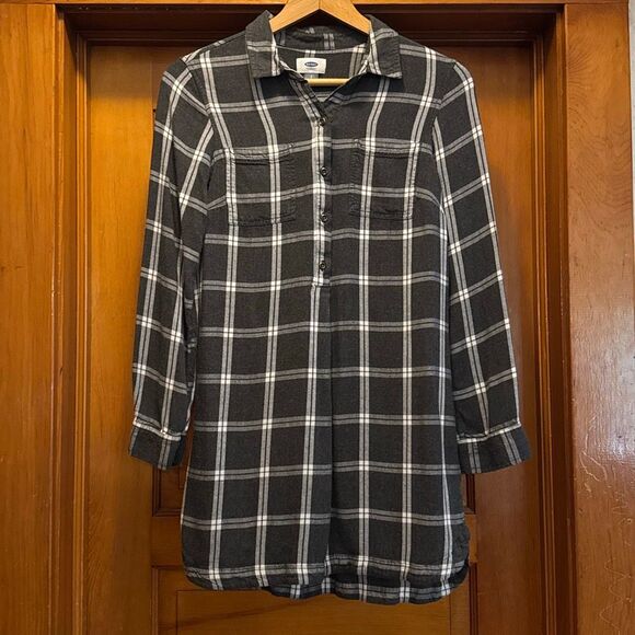 Old Navy Grey Plaid Popover Pintuck Shirt Blouse Women’s Small - Picture 1 of 7